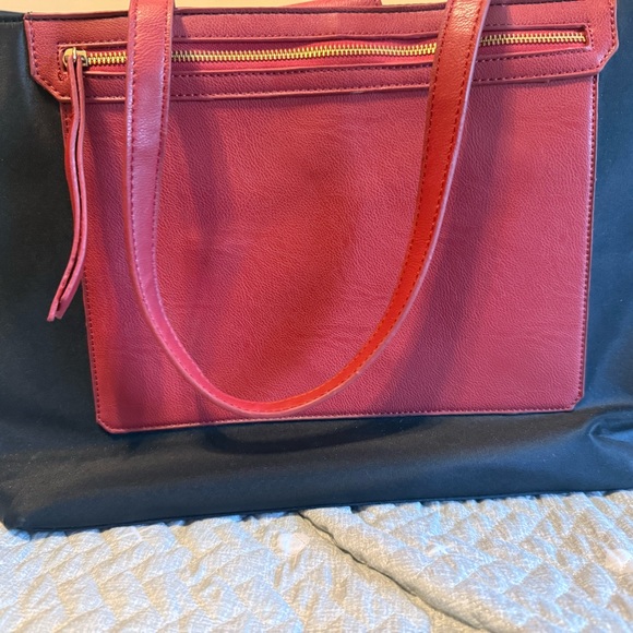 Handbags - Elegant Red and Black Tote Bag